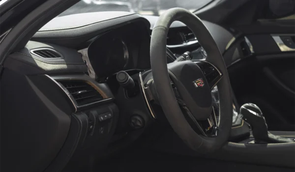2016 Cadillac CTS V - Image 4