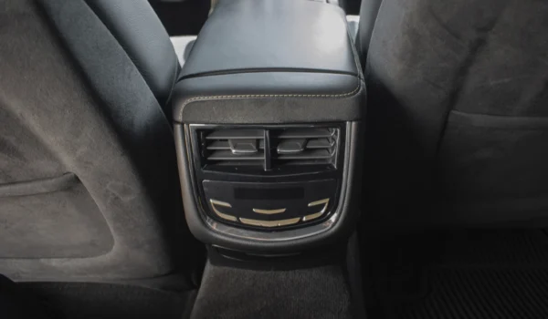 2016 Cadillac CTS V - Image 5