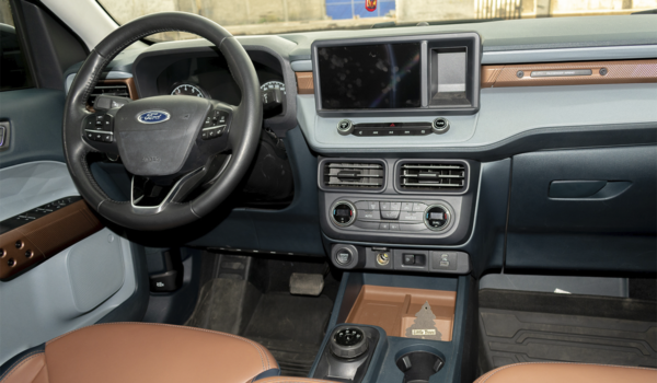 2022 Maverick Lariat Supercrew AWD - Image 4