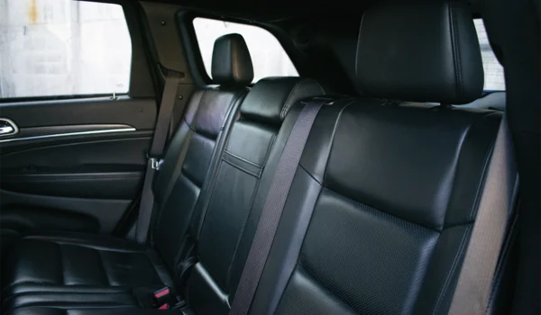 2020 Jeep Grand Cherokee - Image 5