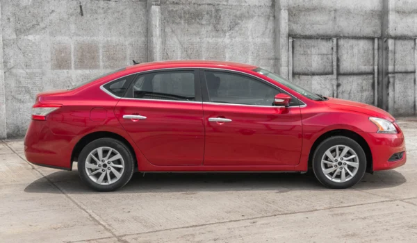 2014 Nissan Sentra - Image 2