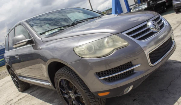 2009 Touareg V8 - Image 3