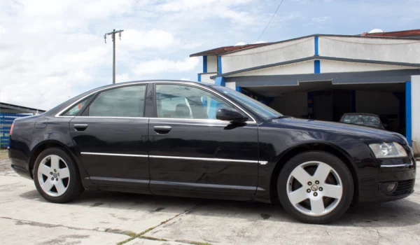 2004 Audi A8