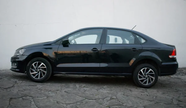2018 Vento - Image 2