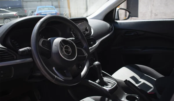 2018 DODGE NEÓN SE - Image 2